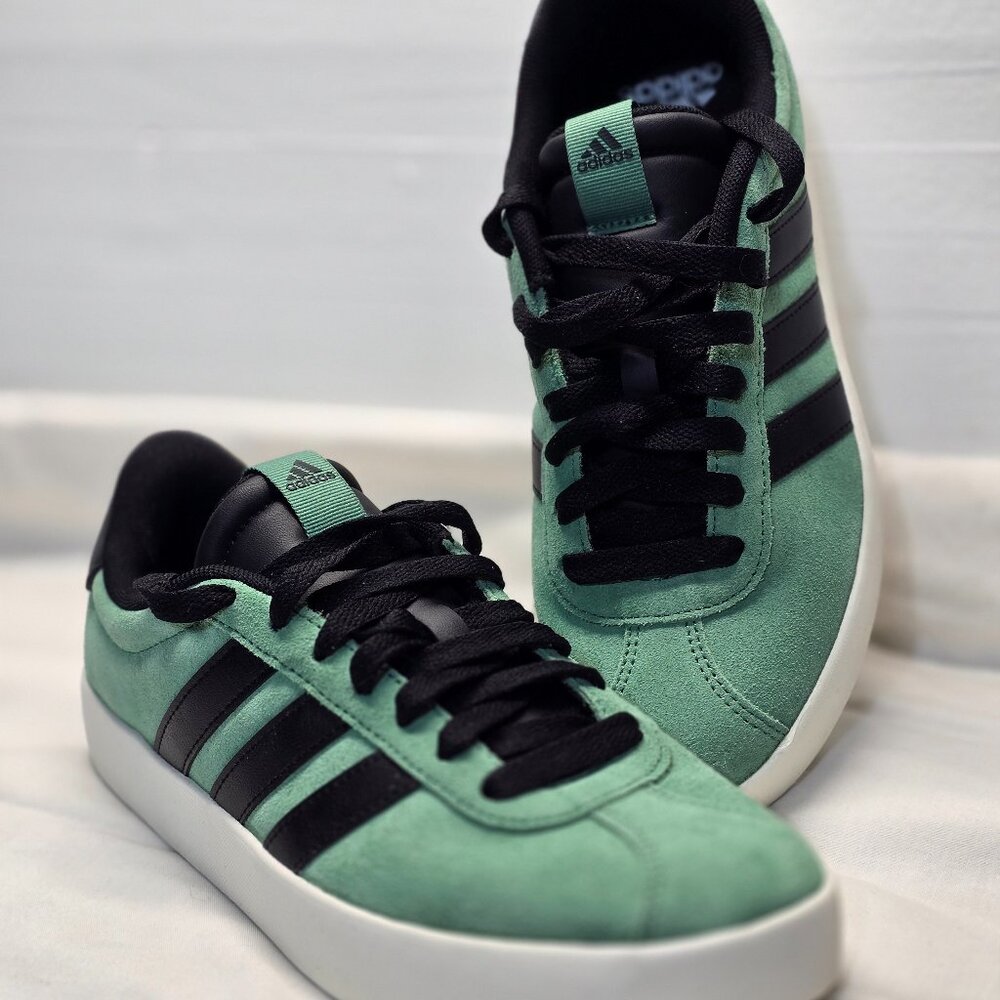 Adidas Vl Court 3.0 Size 7M/8W